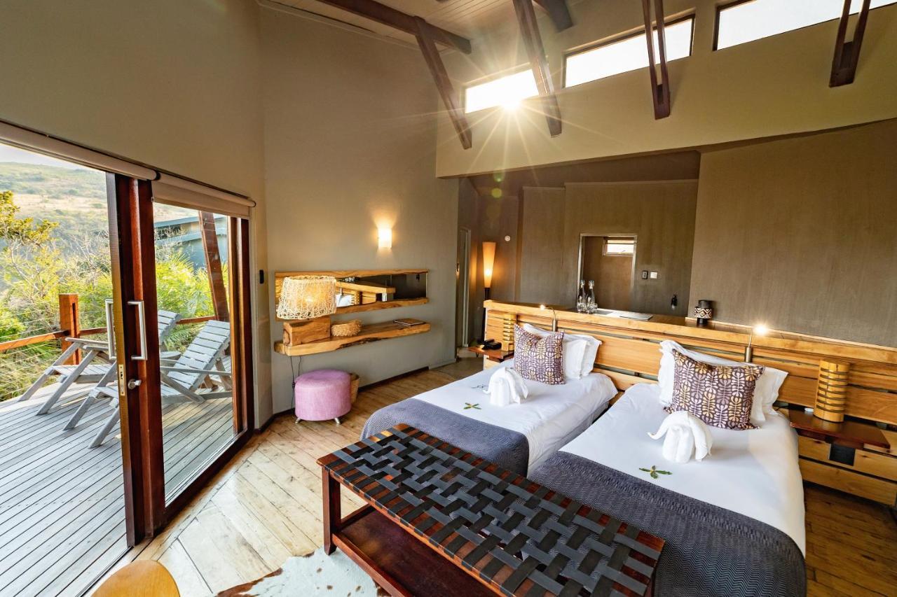 Rhino Ridge Safari Lodge KwaNompondo Exterior photo